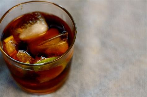 Come prepare cuba libre variante 10 una ricetta di aperitivi e cocktail facile e gustosa. Cuba Libre | Ricetta cocktail
