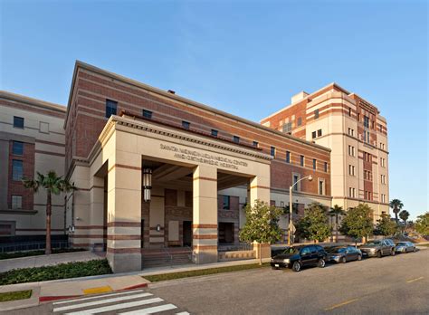 Santa Monica Ucla Medical Center — Robert Am Stern Architects Llp