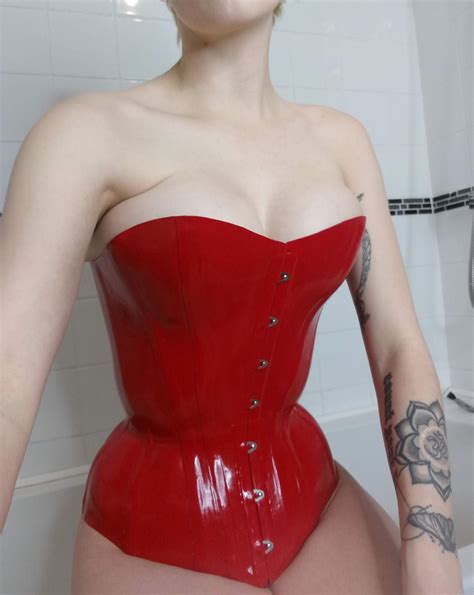 Love A Good Latex Corset I Just Wish I D Laced It Fully When I Took