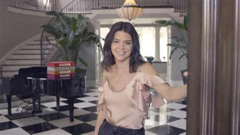 Kendall Jenners Vogue Cover And 73 Questions Video
