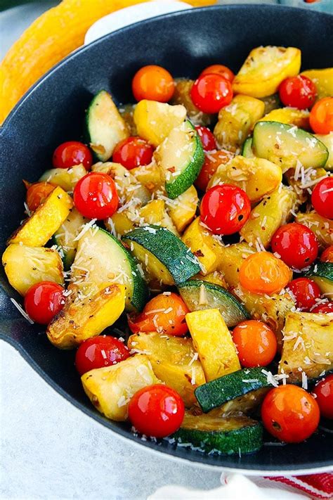 Simple Skillet Yellow Squash  : View Cooking Directions