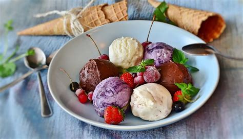 Fruit Ice Cream Recipes Serving Ice Cream