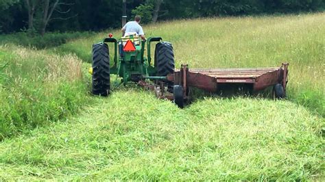 Cutting Hay With A Jd 4520 Part 1 Backswath Youtube