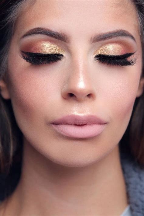 45 Top Rose Gold Makeup Ideas To Look Like A Goddess Gold Makeup