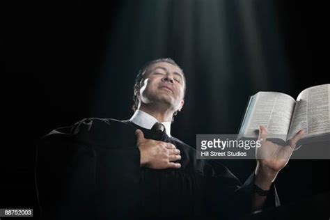 Pastors Robes Photos And Premium High Res Pictures Getty Images