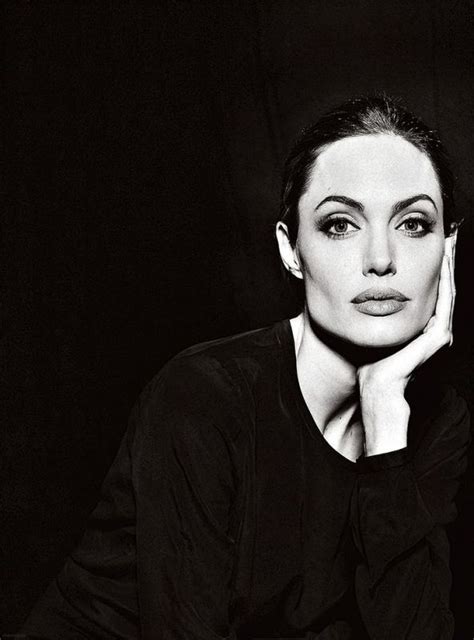 Angelina Jolie By Annie Leibovitz 2000s Annie Leibovitz Portraits
