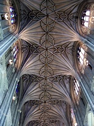 From wikimedia commons, the free media repository. Photo : Cathédrale de Canterbury - Voûte de la nef