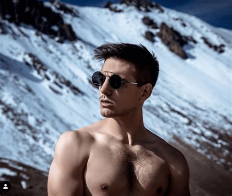 Vadhir Derbez Y Sus Mejores Fotos Que Demuestran Que El Amor A Primera