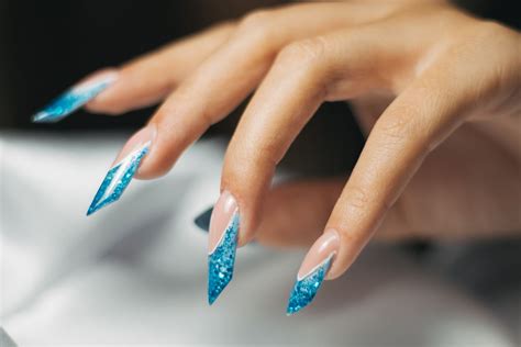 The 10 Best Nail Glues For Long Lasting Diy Manicures 2023