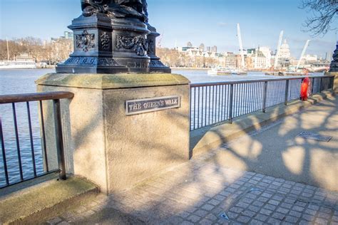 Queenâ€™s Walk Discover London With A Stroll Along The Stunning Southbank