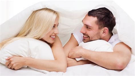 5 أوضاع في العلاقة الحميمية للوصول للنشوة الجنسبة