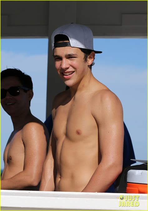 Full Sized Photo Of Austin Mahone Shirtless Beachside Selfies With Fans