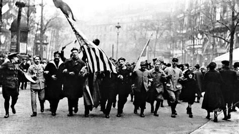 Ensimmäisen maailmansodan päättymisen muistojuhla Pariisissa | TV ...