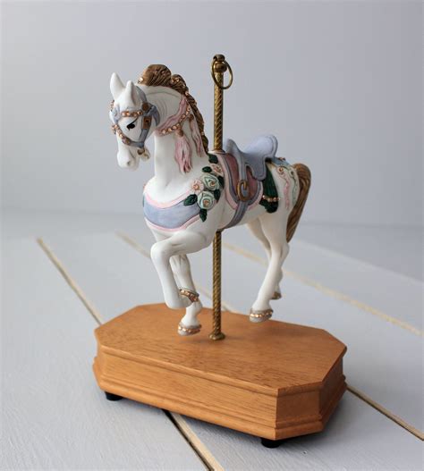 Carousel Horse Music Box Vintage Ceramic Horse Statue Horse On Pole