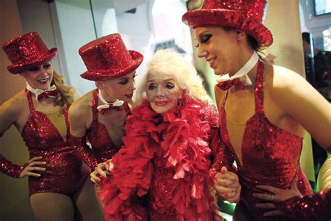 Longtime Showgirl Turns 90 Earns Induction To Vegas Entertainers Hall Of Fame Life