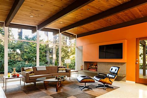 But living rooms can definitely be spiced up a little with more vibrant hues! 30 Mesmerizing Mid-Century Modern Living Rooms And Their ...