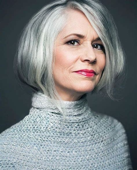 What Colors Look Good With Gray Hair
