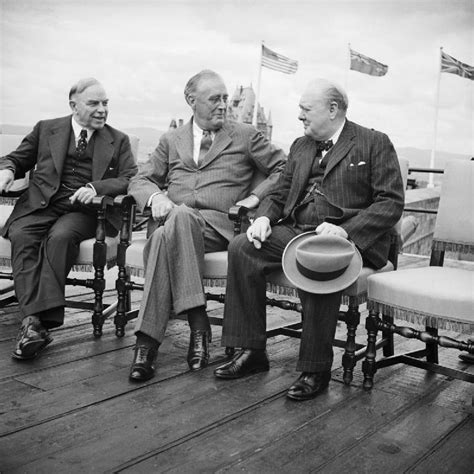 Canadian Prime Minister Mackenzie King With President Franklin D Roosevelt And Winston