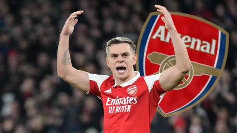 leandro trossard arsenal s underwhelming €24m signing bringing out the best in martinelli and