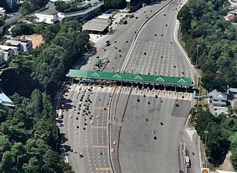 The bridge is still the longest in malaysia, one of the longest in the toll rate varies by vehicle type, ranging from rm1.40 for motorcycles to rm75.00 for tractor trailers. Tighter restrictions on Penang Bridge crossing, Jln Duta ...