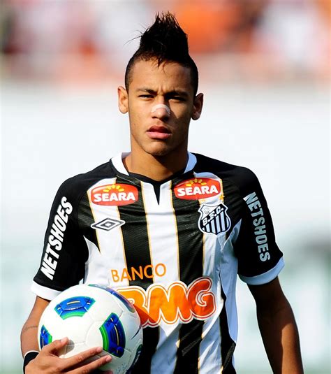 Squad, top scorers, yellow and red cards, goals scoring stats, current form. FC Santos: Neymar veut rester au Brésil