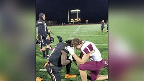 Texas High School Football Player Goes Viral After Praying For Opponent Whose Mom Is Battling