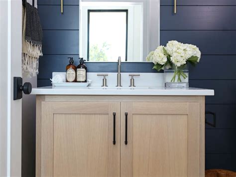Cc And Mike Frisco I Project Reveal Navy Shiplap Wall With White Oak
