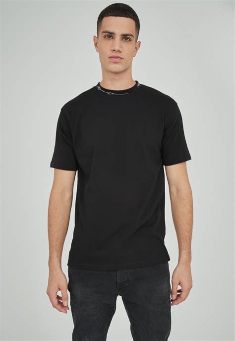 black-short-sleeve-essential-signature-high-neck-t-shirt-mennace