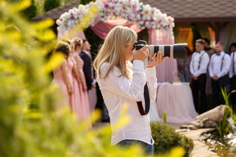 All The Advantages Of Choosing A Wedding Photographer Deai Wedding