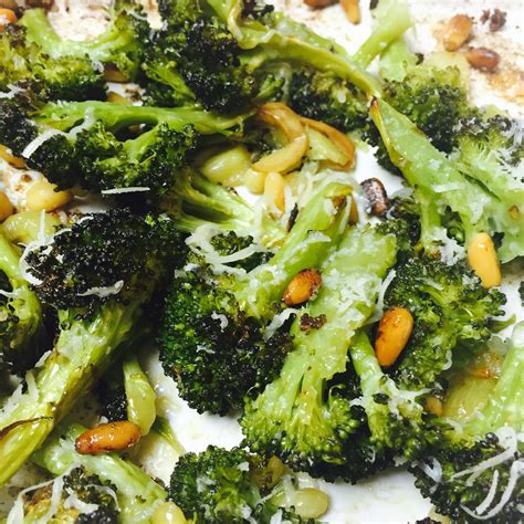 ¿quieres saber como cocinar brocoli en microondas? Brócoli al Horno con Limón y Parmesano | ENSALPICADAS