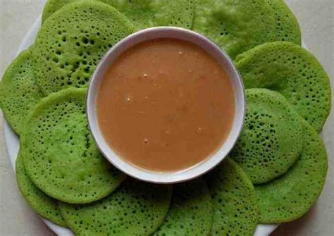Biasanya dimakan dengan kuah santan gula merah (kinca). Resep Serabi Kuah Anti Gagal yang Bisa Dijadikan Ide Bisnis