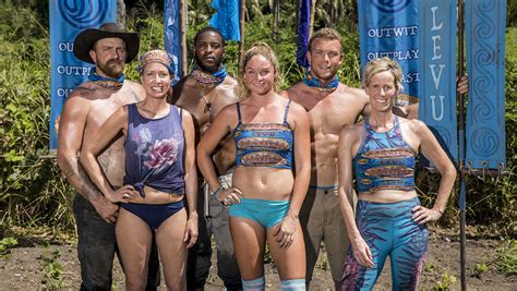 Survivor Season 35 Jeff Probst Previews The Heroes Tribe Hollywood Reporter