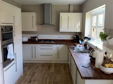 Fitting kitchen worktops is a job that most people can do as long as they have had a bit of experience with sawing straight and vertical lines through wood. 1000+ images about Kitchen on Pinterest | John Lewis ...