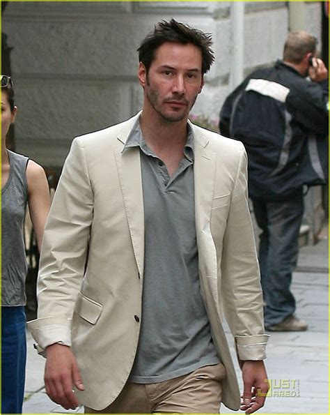 Keanu Reeves I Love Me Some China Chow Photo 1208321 Photos Just Jared Celebrity News And
