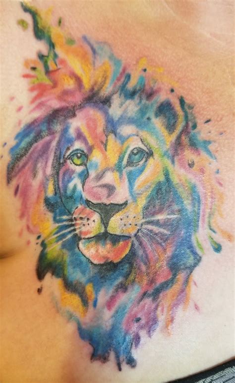 By mixing watercolors properly you can easily get various textures and features of animals such as feathers and furs. Tattoo ideas image by Vanice | Animal tattoo, Watercolor ...