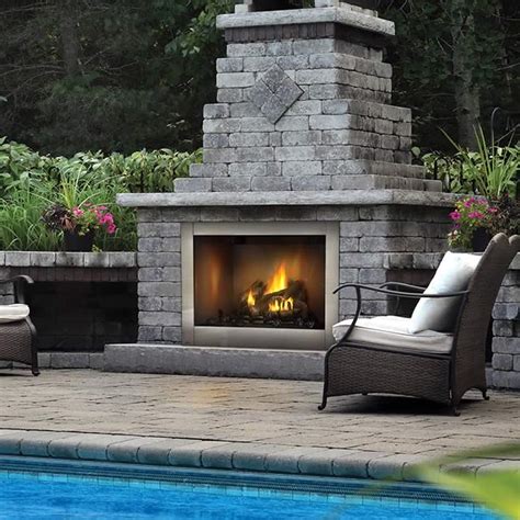 Napoleon 42 Outdoor Clean Face Gas Fireplace Fines Gas
