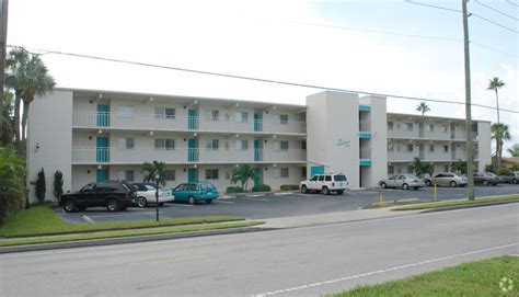 Start your morning in downtown st. Linn Crest Apartments Apartments - St Pete Beach, FL ...