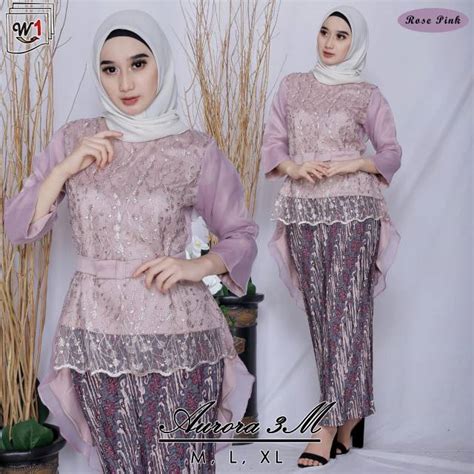 ⭐ baju brokat di modelmuslim murah lengkap terbaru kekinian banyak pilihan. 15+ Trend Terbaru Kebaya Wisuda Warna Rose Gold - Flatpop ...