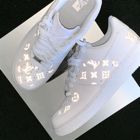Please consider that your pair is custom made to order. Custom 3M Reflective AF1's in 2020 (With images) | White ...