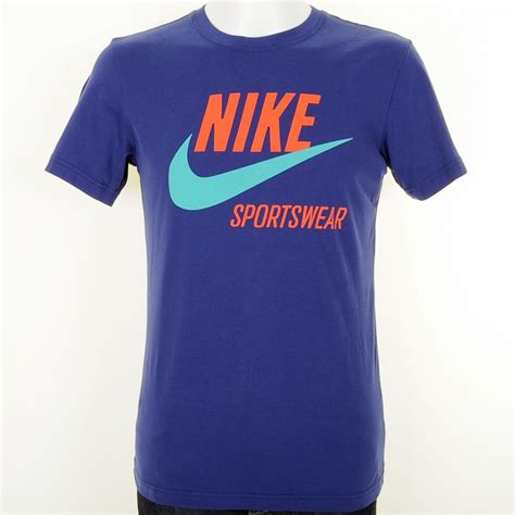 Red/white look my profile, i have a lot of products. Nike Tee T Shirt in Blue for Men (Navy) | Lyst