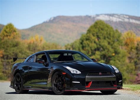 The nismo badge is where nissan's racing. NISSAN GT-R (R35) Nismo - 2014, 2015, 2016 - autoevolution