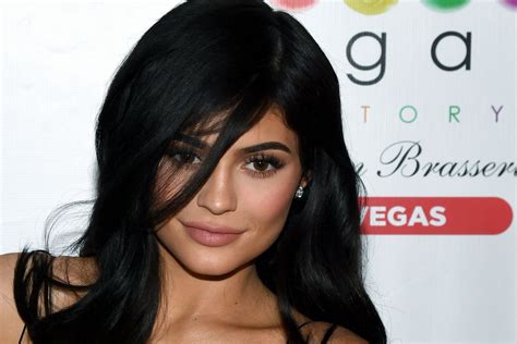 Short Biography Of Kylie Jenner