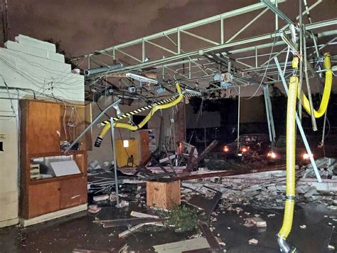 Dallas Tornado Leaves Devastation In Its Wake New York Post