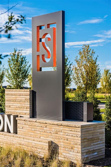 A Modern System Of Signage For A Mixed Use Campus In Texas Monument