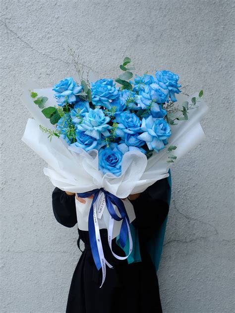 Blue Roses Bouquet Baleton Flowerchef