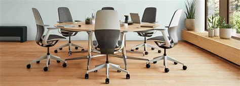 The silq office chair is a breakthrough in seating design. steelcase's silq chair features a material performing like ...