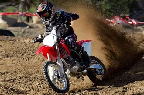 Honda always comfortable ride and smoothy touch. 2015 Honda CRF150R Expert - Great Dirt Bike shot | Honda ...