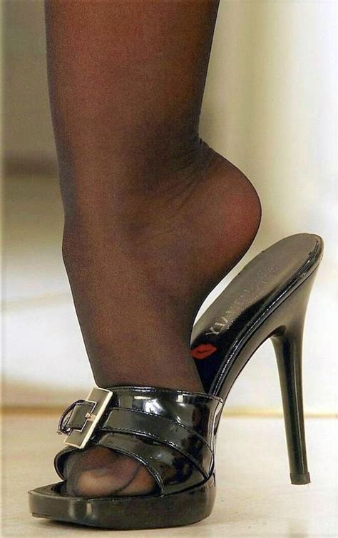 pantyhose feet nylon stockings curvy girl fashion homage ebony heels high quick sexy feet