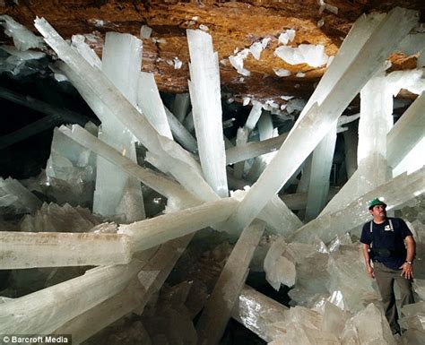 Naica Mine Crystal Caves Discovered By Chance In Mexico Daily Mail