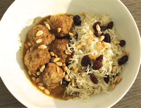 This is an easy, tasty stovetop rice dish. Curried Meatballs with Basmati Rice, Raisins and Pine Nuts ...